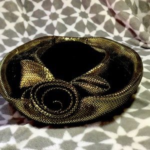 Deborah New York Hat. 100% wool.